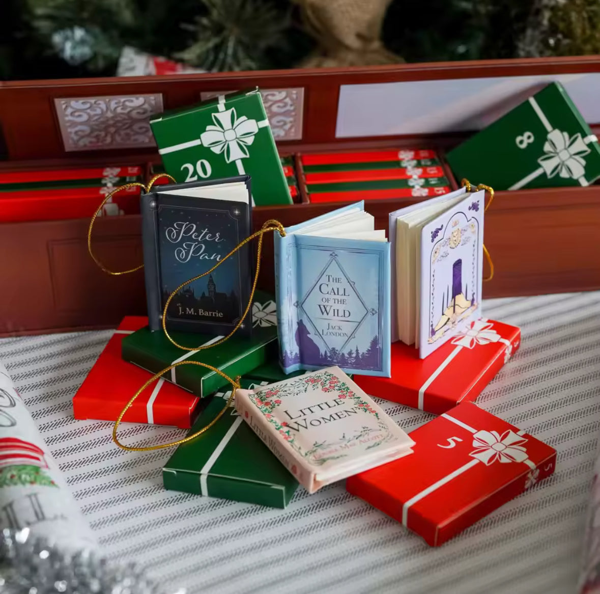 Mini Bücher Ornament Anhänger Adventskalender